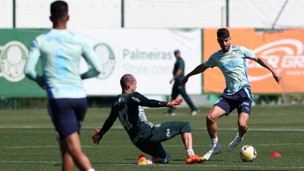 Palmeiras Volta De Belo Horizonte E Treina Visando O Inter O Rolo