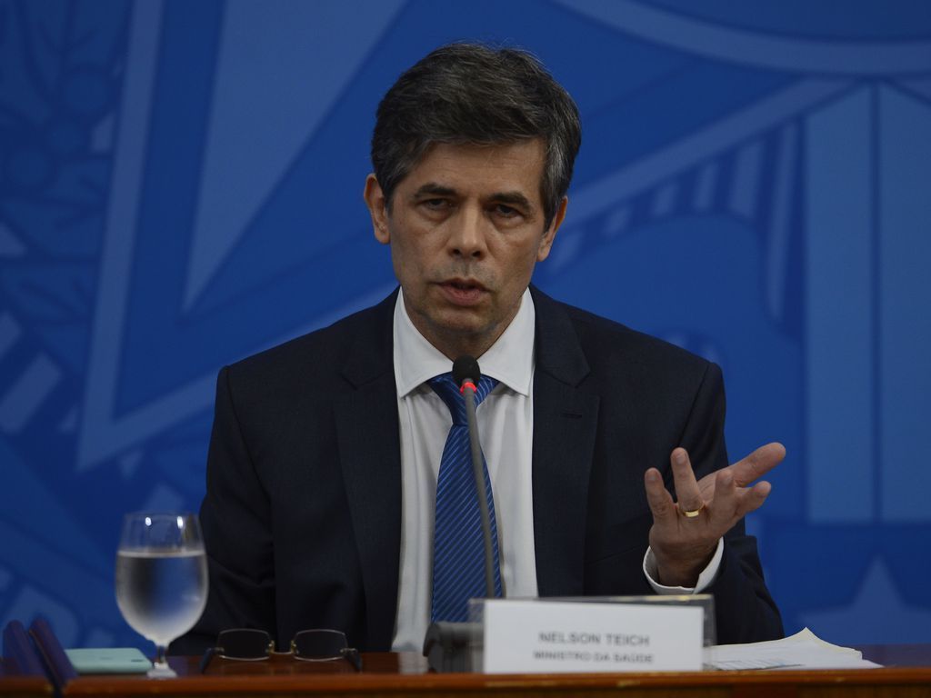 Nelson Teich defende combate mais eficiente e rápido à covid19 no país