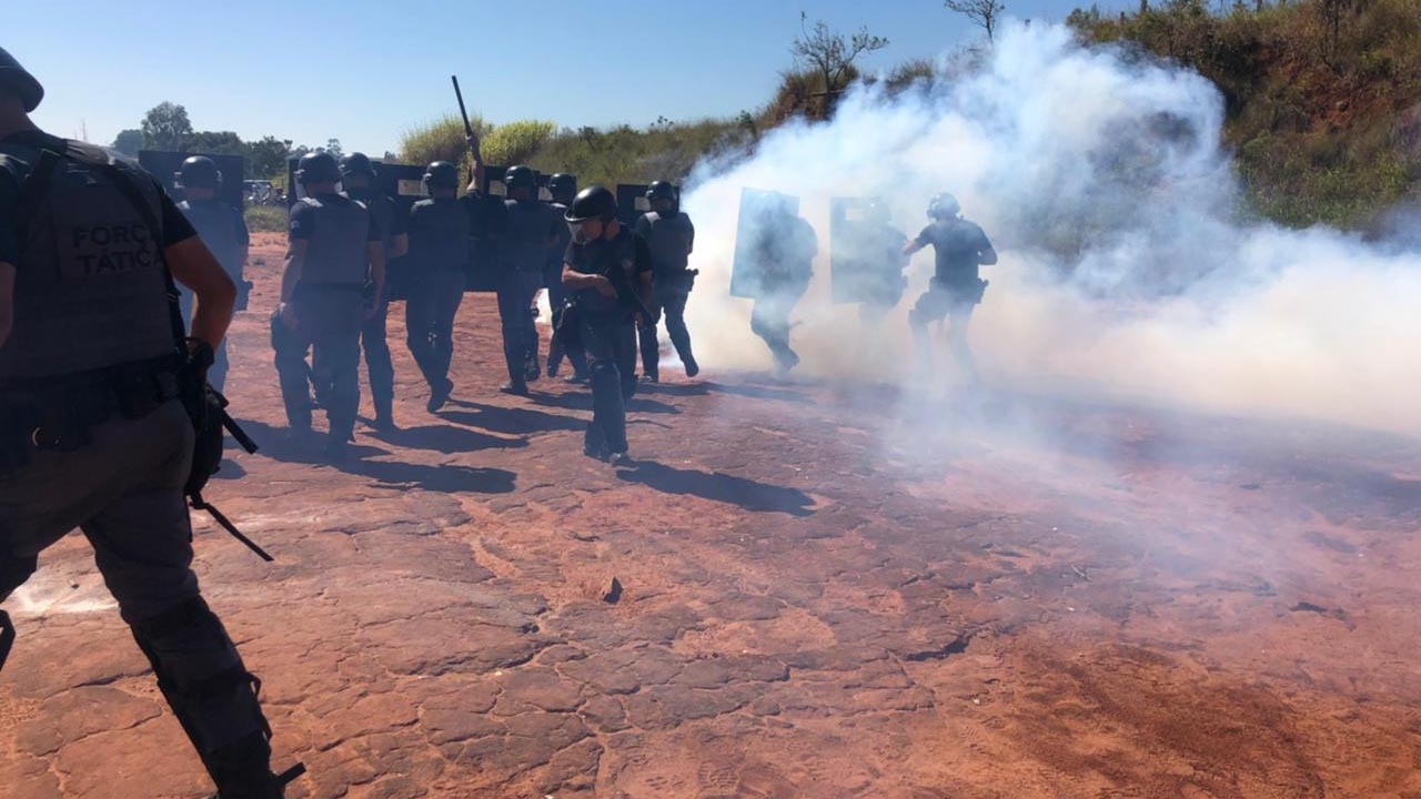 Força-Tática recebe treinamento para conter manifestações e distúrbios civis forca tatica botucatu