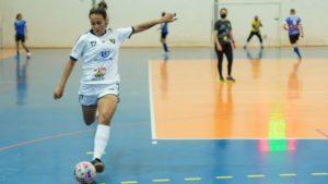 Jogando fora de casa, Futsal feminino de Botucatu perde para Itaí