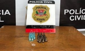 Polícia prende traficante no Argolo Ferrão com crack e cocaína