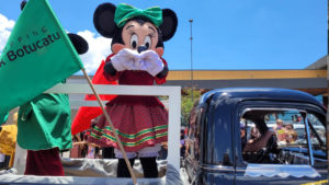 Domingo, 28, tem Parada de Natal com a Turma do Mickey, no Shopping Park Botucatu