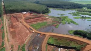Diretoria da Sabesp faz vistoria técnica a obras da barragem do Rio Pardo em Botucatu