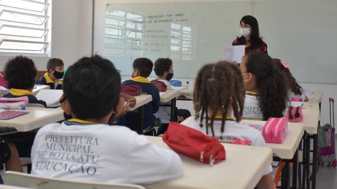 Educação e SEBRAE assinam parceria para Programa de Educação Empreendedora