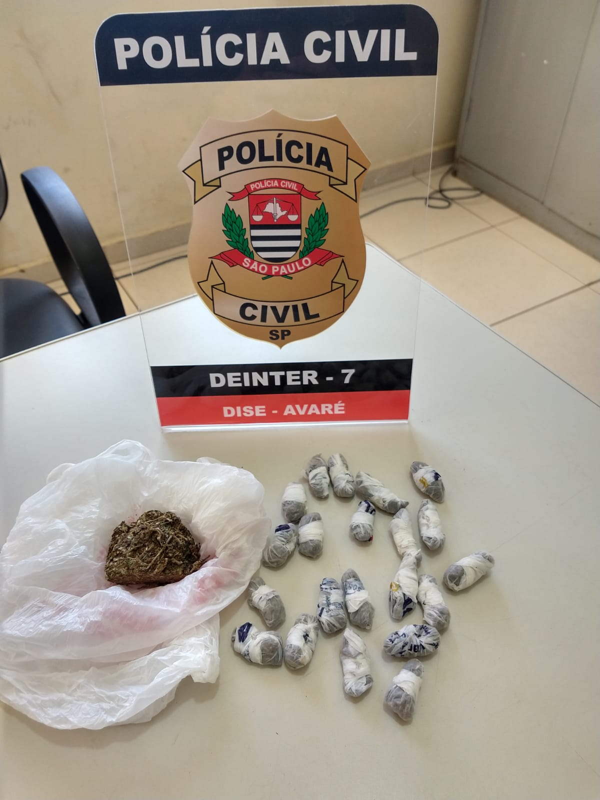 Polícia Civil prende casal em flagrante por tráfico de drogas em Avaré