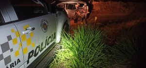 Motorista foge e abandona carro com mais de 900 quilos de maconha em Bofete