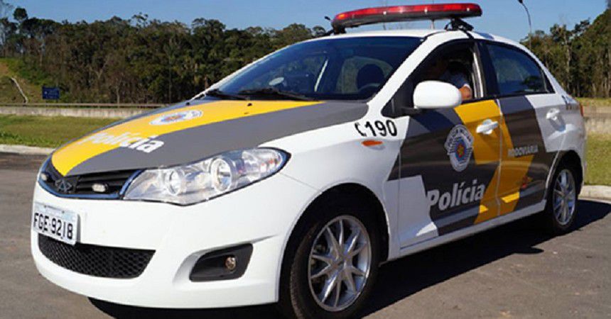 Policial e atingido com tiro no pe em perseguicao a carros carregados de maconha em Sorocaba 1