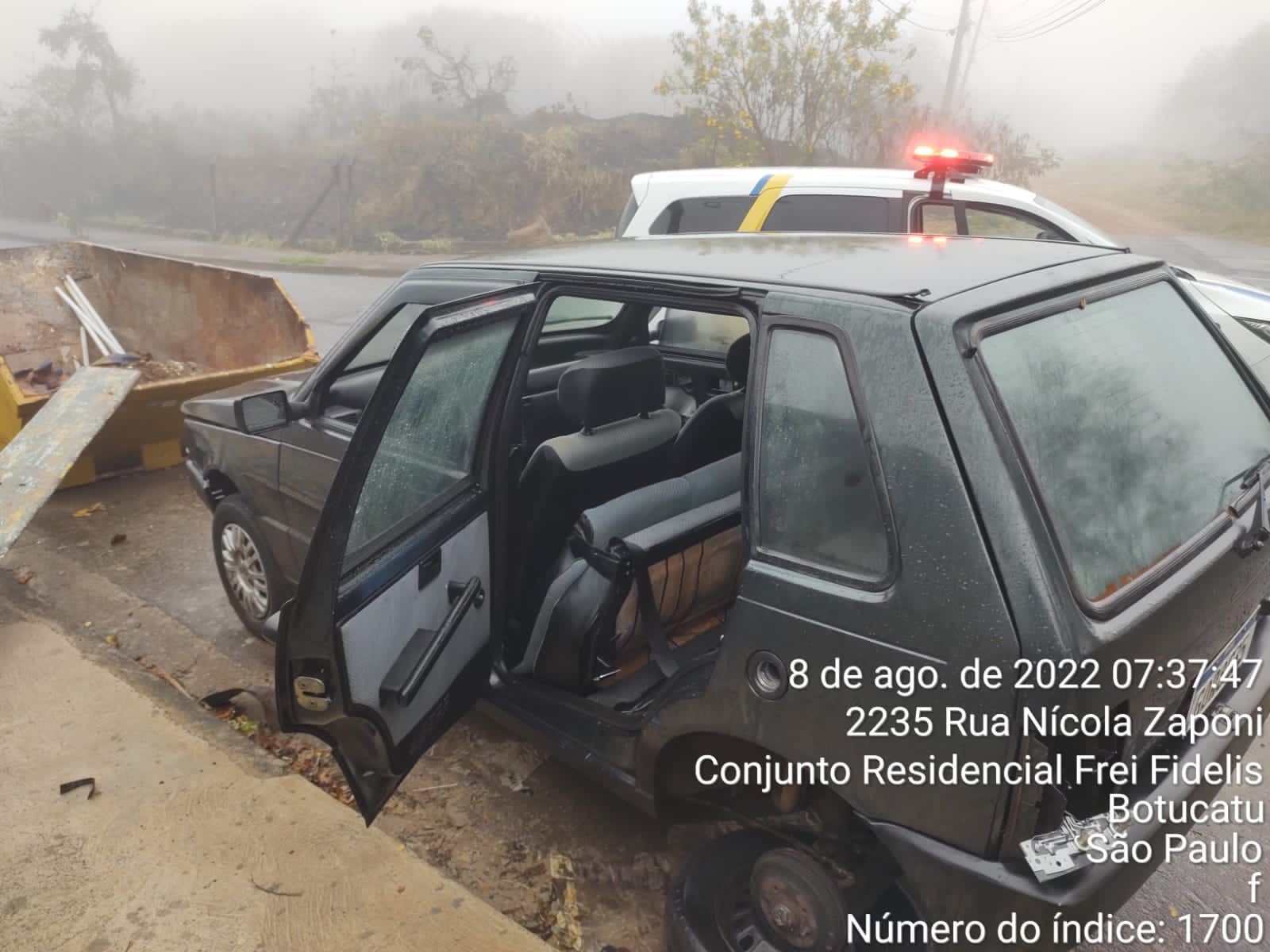 Carro é encontrado depenado na Vila Real