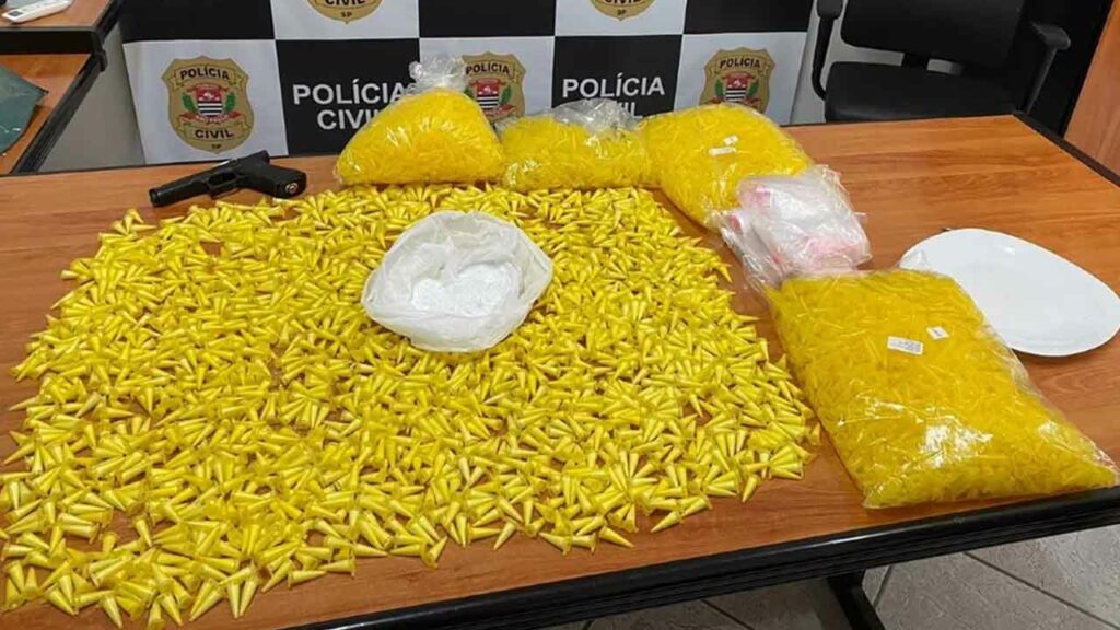 Casal é preso com quase duas mil porções de cocaína em Sorocaba