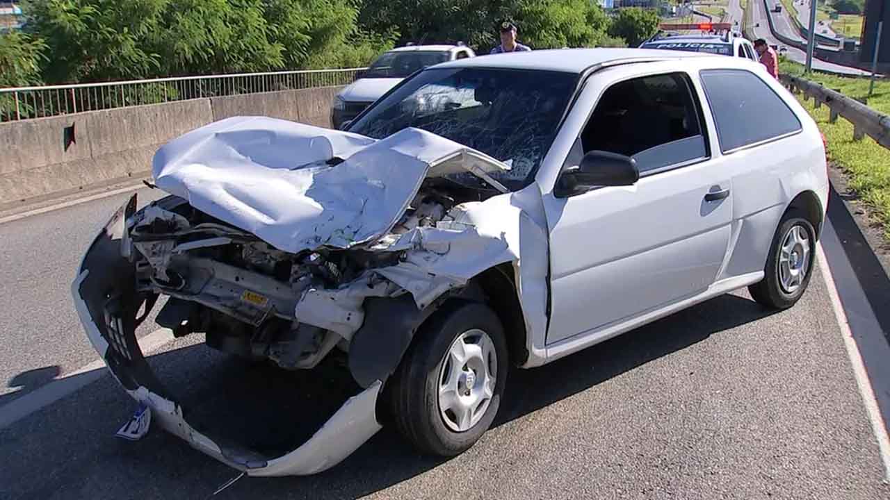 Engavetamento entre cinco veículos deixa feridos em rodovia de Sorocaba