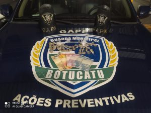 Traficante foge para rua sem saída e fica encurralado pela Guarda Municipal