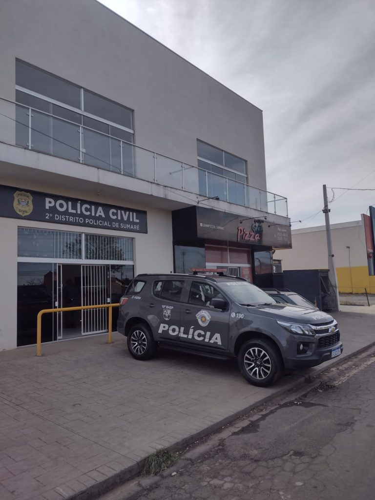 Arma e apreendida em operacao da Policia Federal contra crimes no setor de energia em Sumare 1