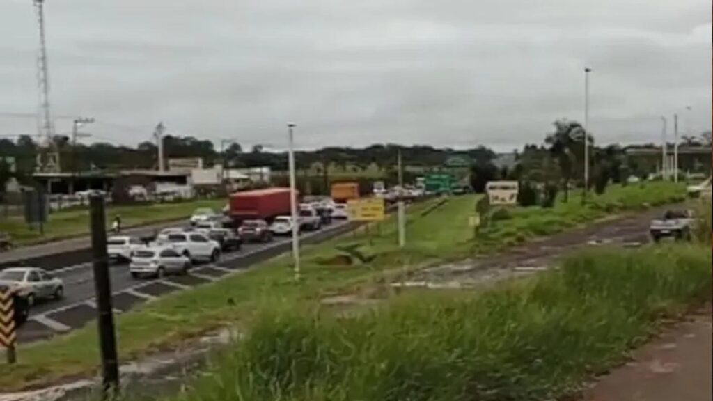 Bloqueios em rodovias na região de Bauru Chega ao terceiro dia; confira os pontos