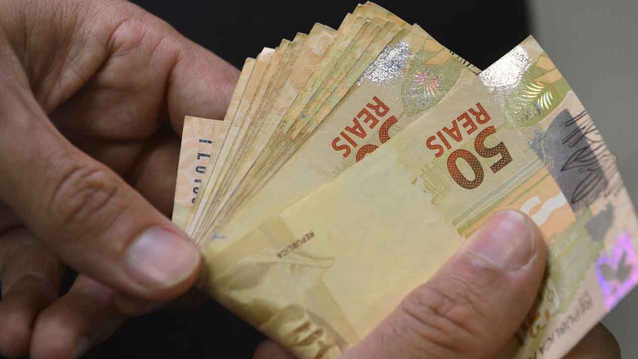 Maioria dos reajustes salariais em outubro ficou acima da inflação