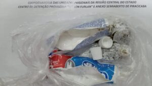 Mulher é presa com droga em tubo de pasta de dente durante visita ao marido preso em Piracicaba