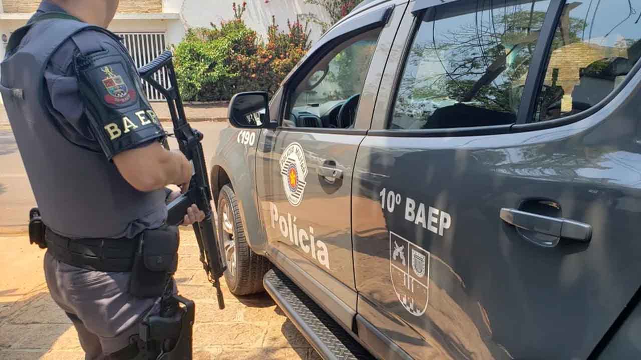 Operação policial prende 5 suspeitos de integrar facção criminosa em Rio Claro