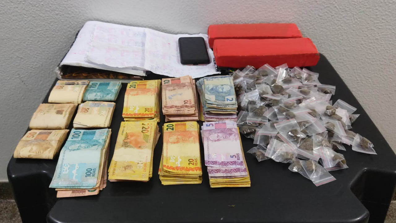 Polícia apreende mais de R$11 mil em boca de fumo em Santa Barbara d'Oeste