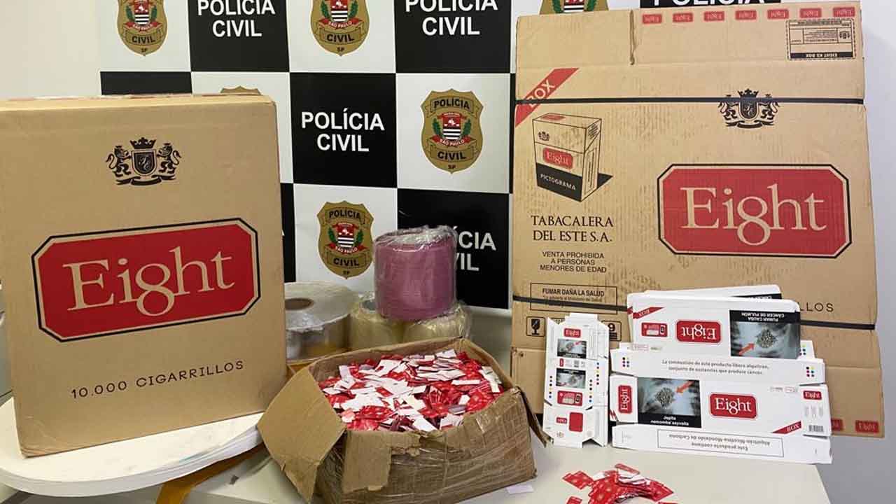 Polícia fecha fábrica clandestina de cigarros Eight