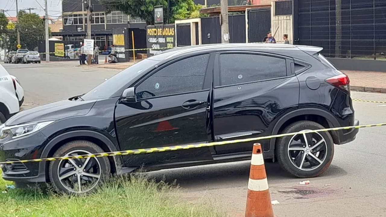 Tentativa de roubo em concessionária termina com suspeito baleado em Santa Bárbara d'Oeste