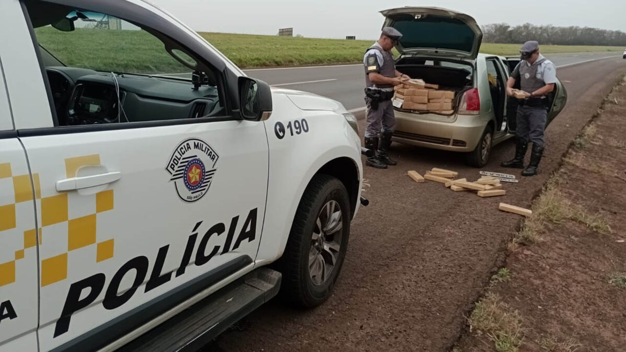 Tentou passar por Avaré com 300 quilos de maconha e acabou preso na Castello Branco