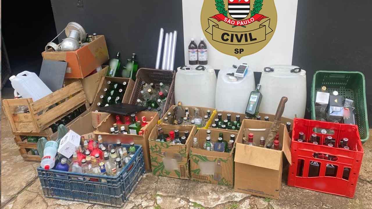 Fábrica clandestina de bebidas em São Manuel é fechada pela Polícia
