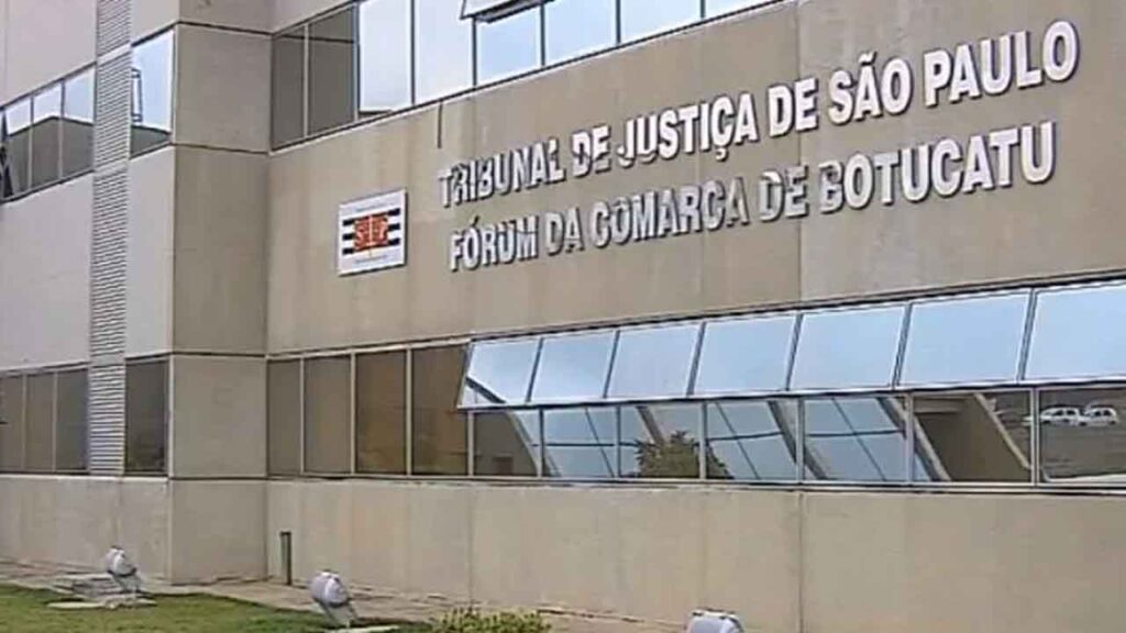 Coordenador de cartório suspeito de assédio é denunciado por parentes no Fórum de Botucatu