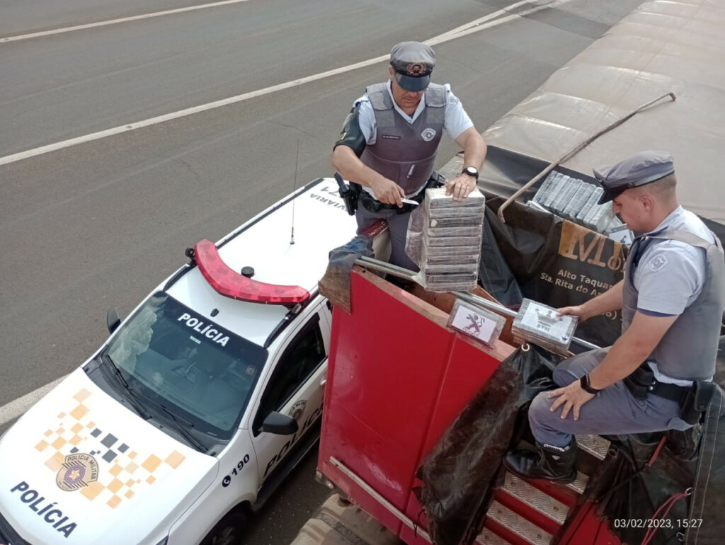 Meia tonelada de cocaina e apreendida no Pedagio de Itatinga 1