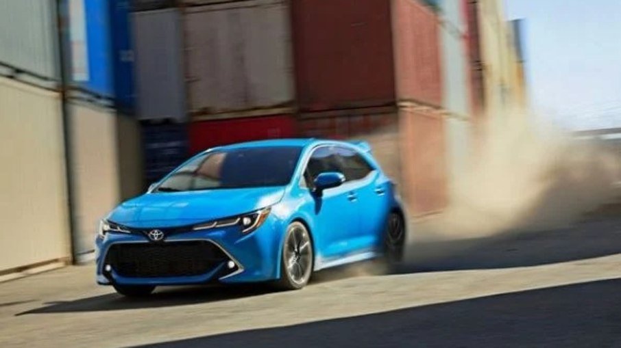 Toyota Revela Fotos Do Corolla GR Sport 2022, Que Deverá Vir Ao Brasil ...