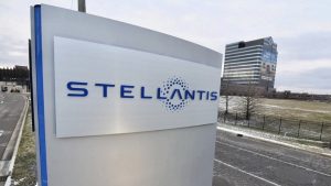 Stellantis e Samsung irão produzir baterias para carros elétricos